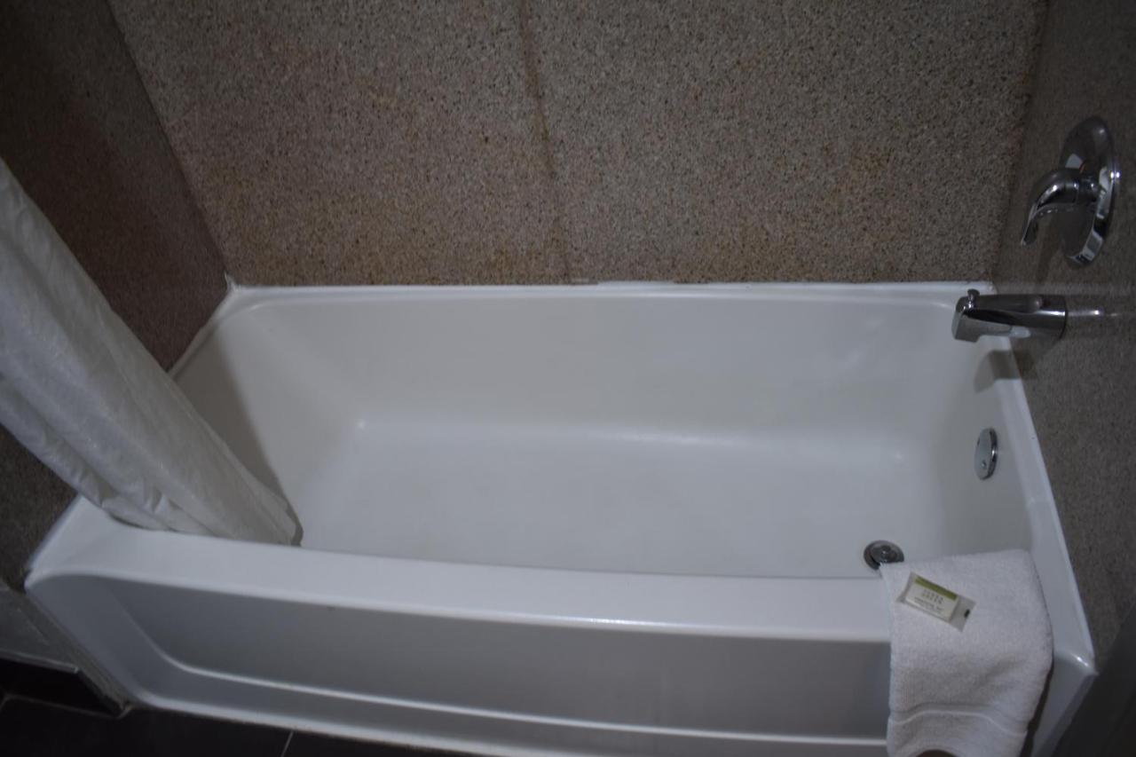 Days Inn By Wyndham Nacogdoches/Sfa University/Downtown Ngoại thất bức ảnh