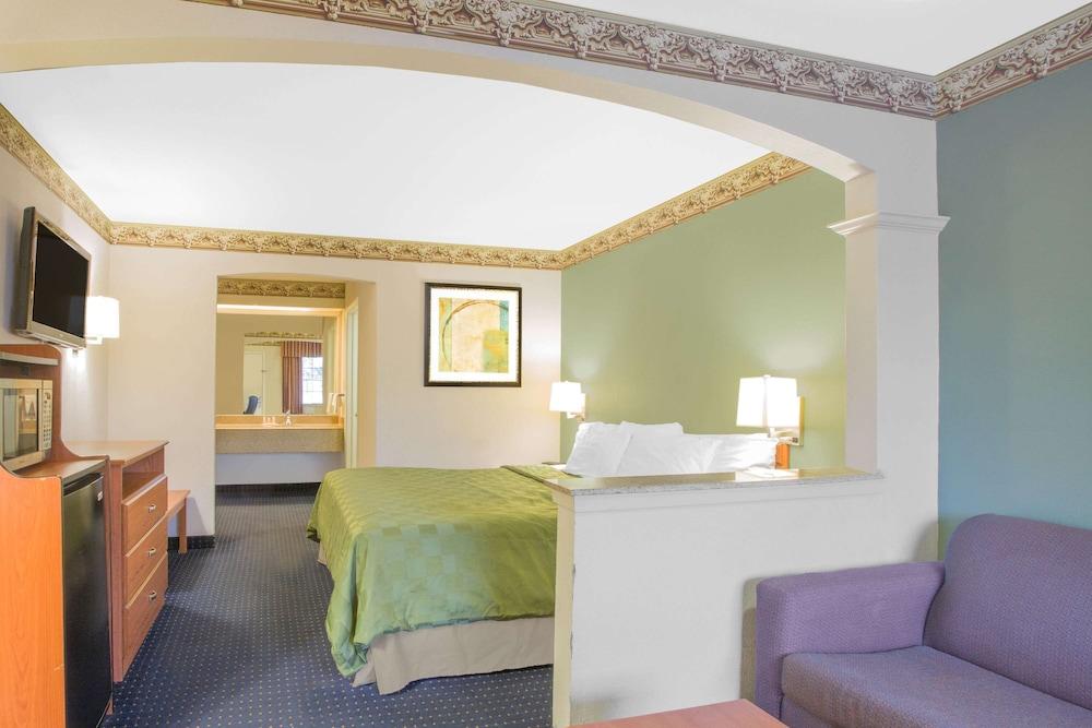 Days Inn By Wyndham Nacogdoches/Sfa University/Downtown Ngoại thất bức ảnh