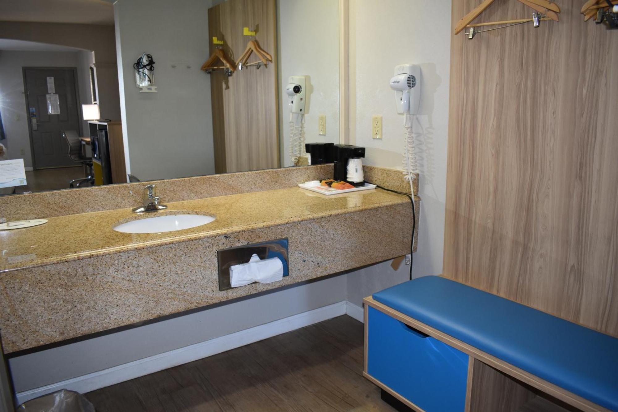 Days Inn By Wyndham Nacogdoches/Sfa University/Downtown Ngoại thất bức ảnh
